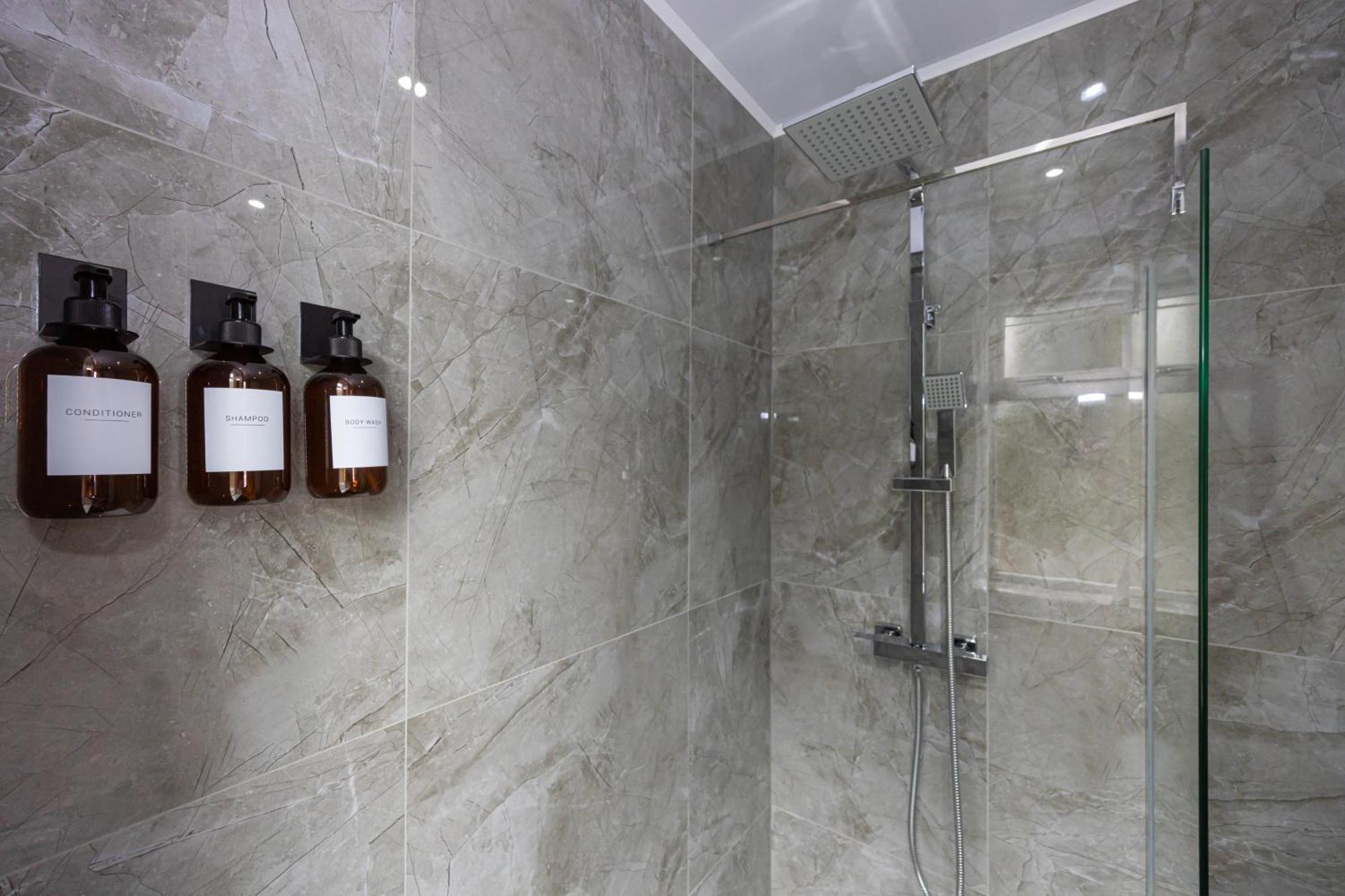 The Kent- Luxury Rooms مانشستر المظهر الخارجي الصورة