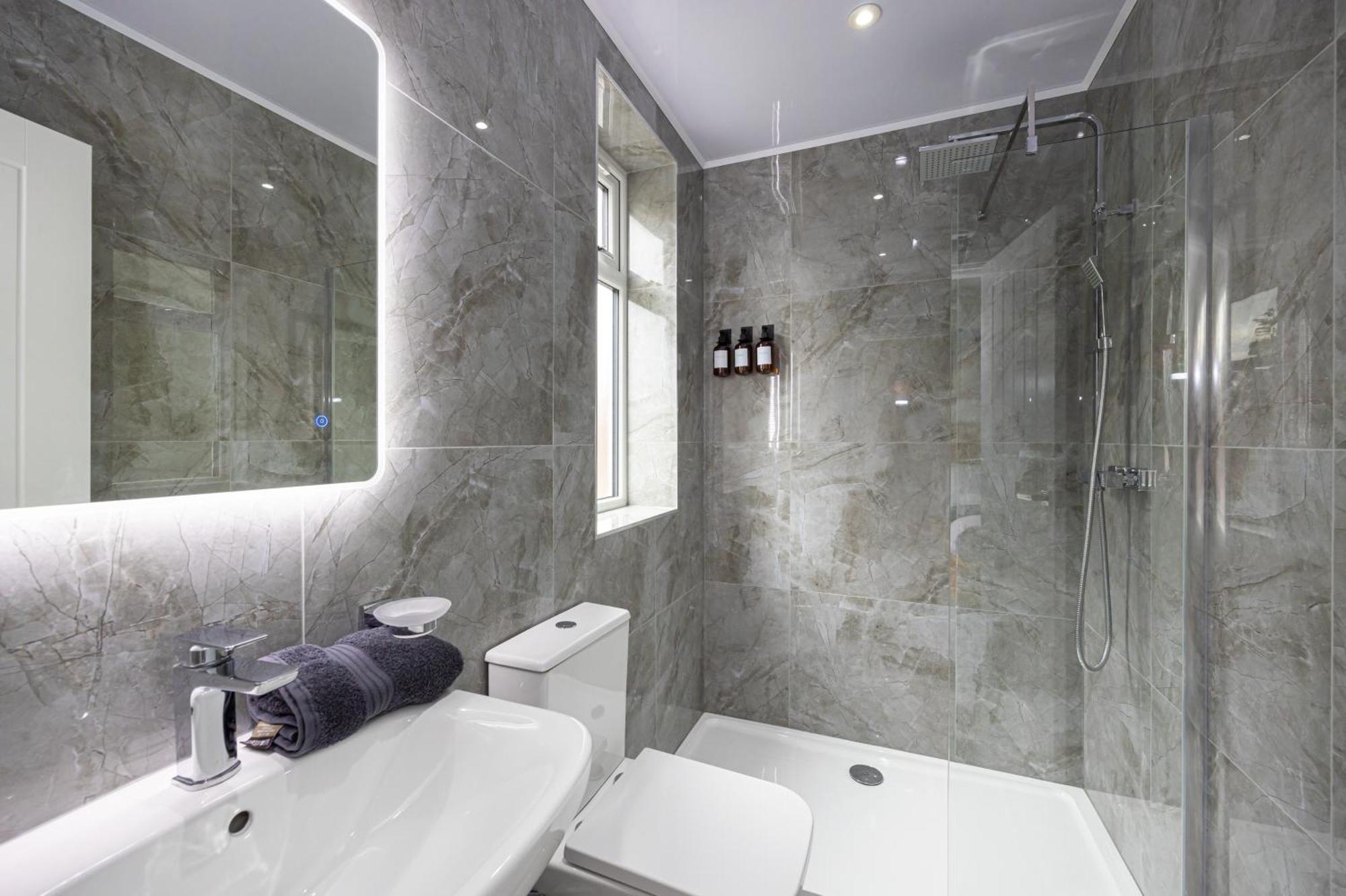The Kent- Luxury Rooms مانشستر المظهر الخارجي الصورة